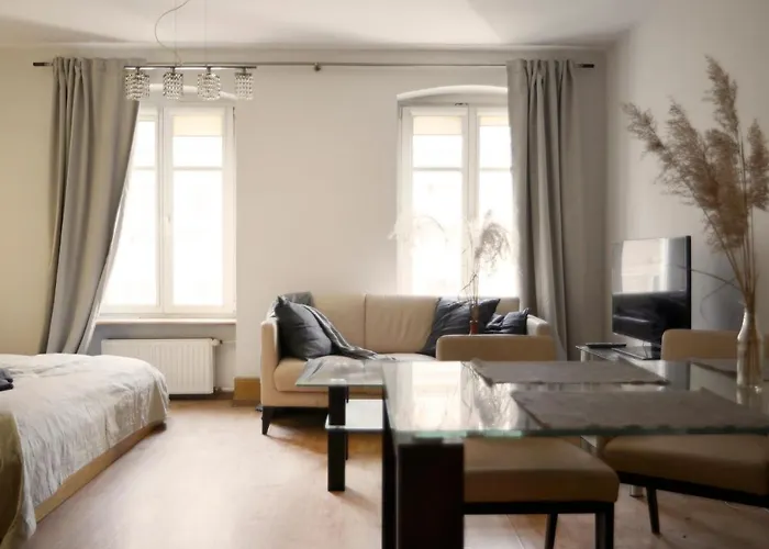 By The River And City Center - Comfortable Rooms