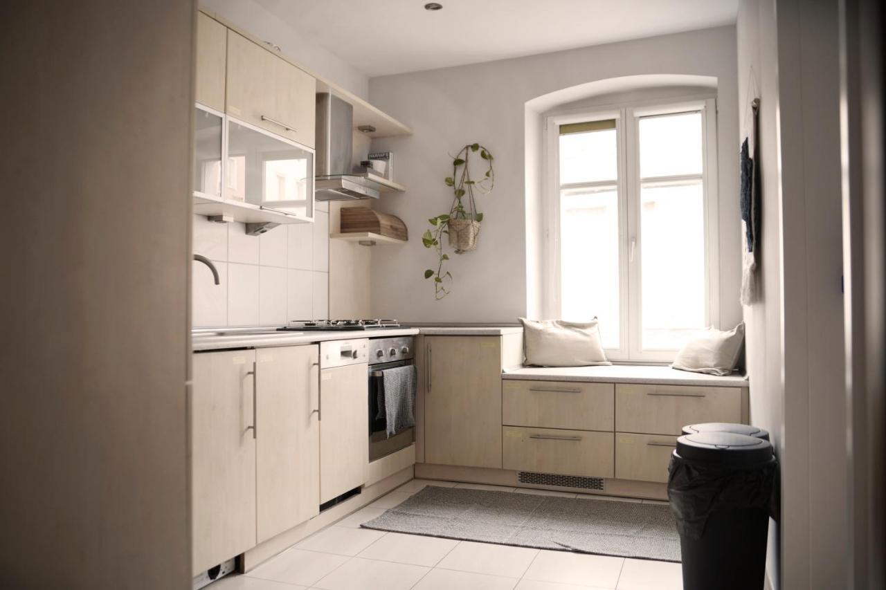 Apartament By The River And Center - Comfortable