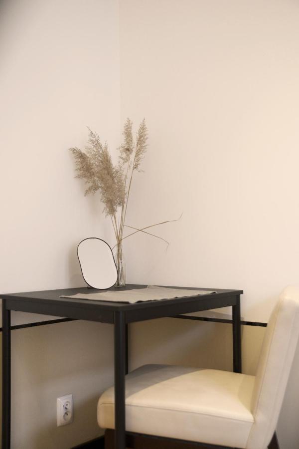 By The River And Center - Comfortable Apartment *