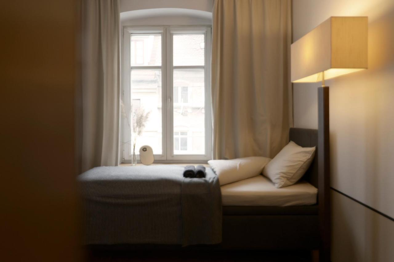 Apartment By The River And Center - Comfortable *
